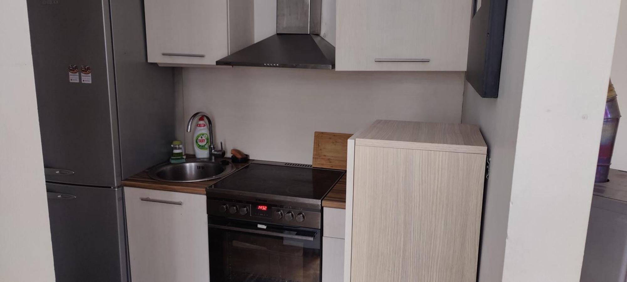 Apartment Tehnika Street *
